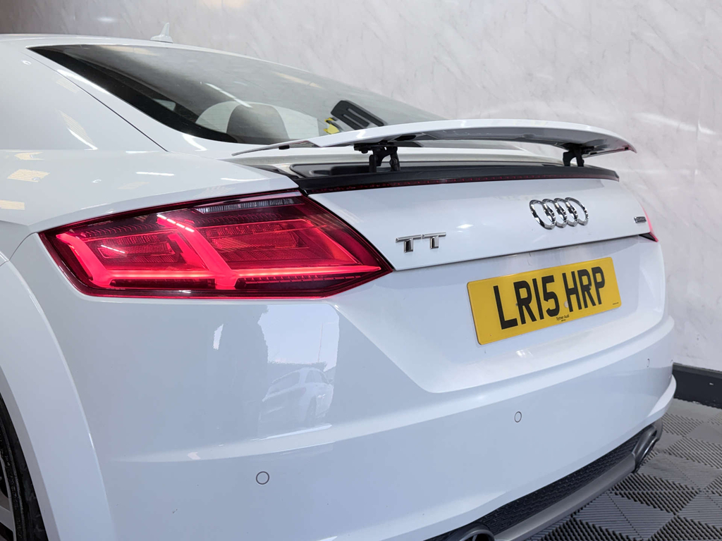 Audi TT 2.0 Tdi Ultra Sport Red #9