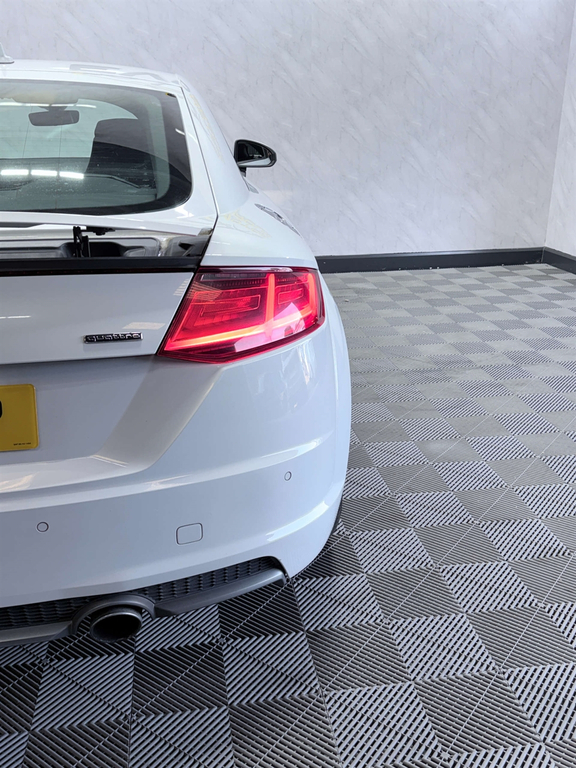 Audi TT 2.0 Tdi Ultra Sport Red #23