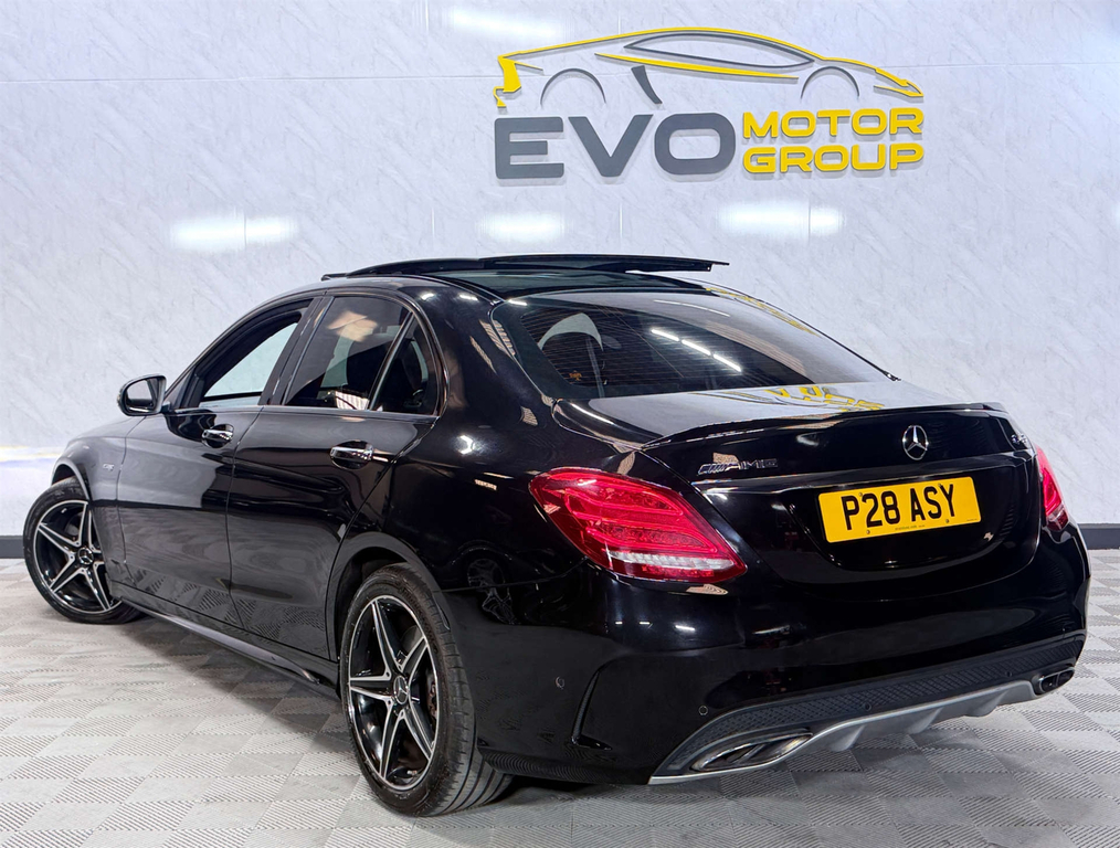Mercedes-Benz C Class Premium 4Matic 4Wd Black #2