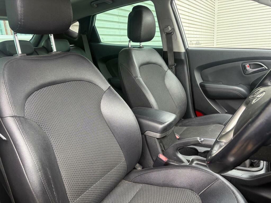 Hyundai Ix35 2.0 Crdi Premium Suv 4Wd Euro 5 Black #17