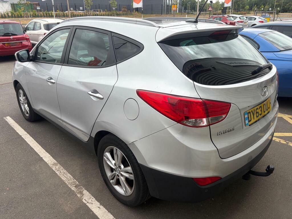 Hyundai Ix35 2.0 Crdi Premium Suv 4Wd Euro 5 Black #16