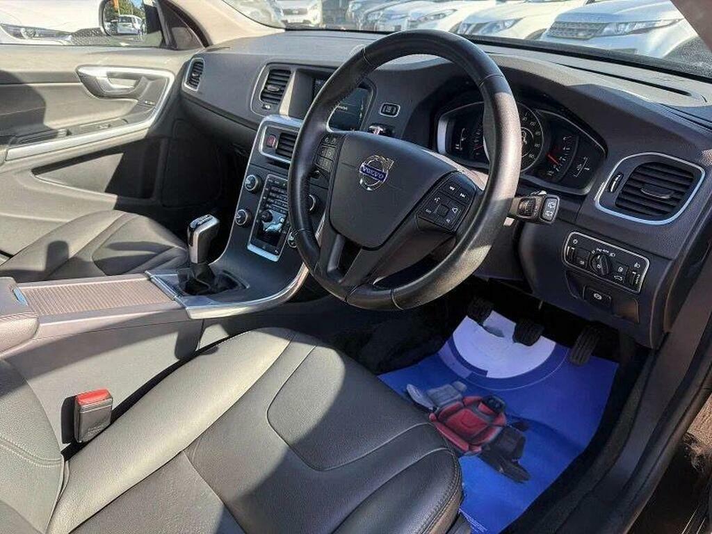 Volvo V60 D5 Twin Engine Se Blue #10