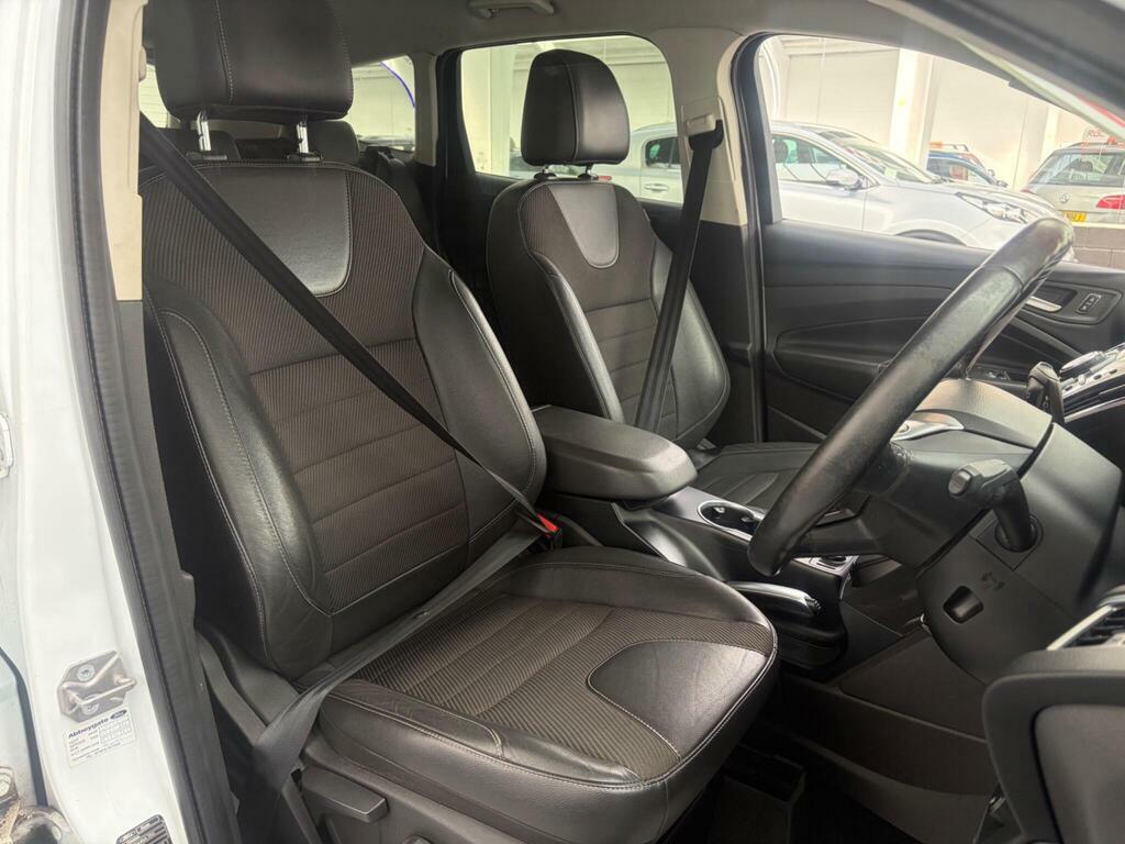 Ford Kuga 2.0 Tdci Titanium Powershift Awd Euro 5 White #11