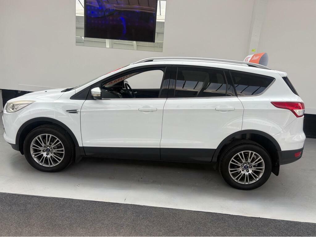 Ford Kuga 2.0 Tdci Titanium Powershift Awd Euro 5 White #4