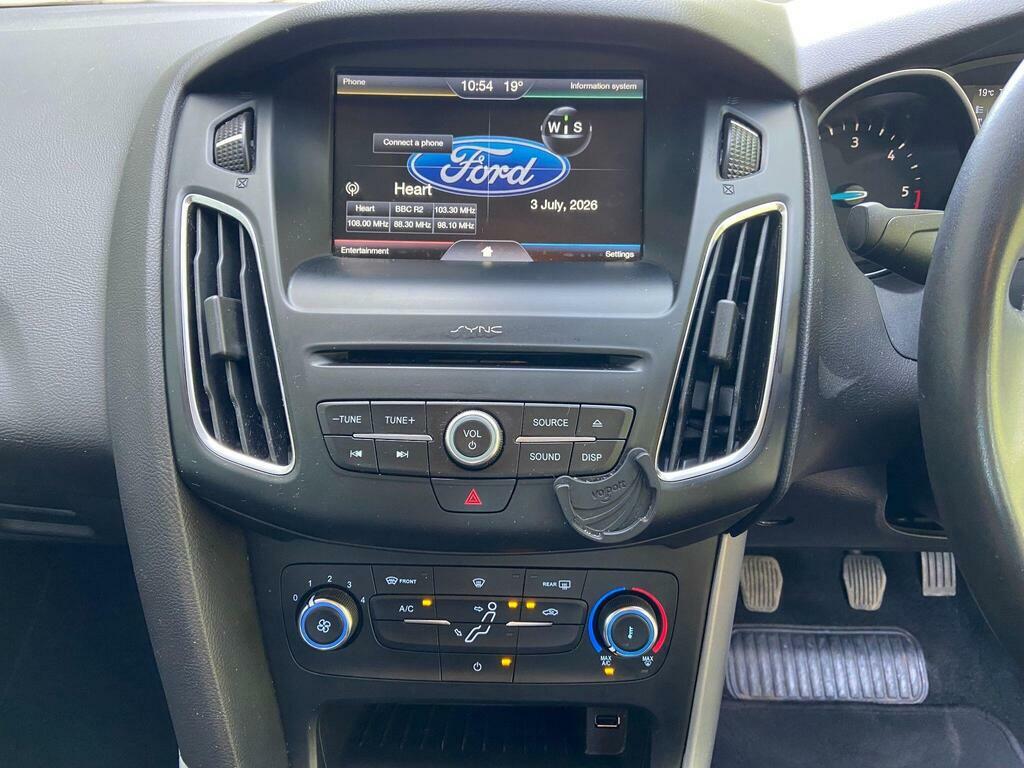 Ford Focus 1.5 Tdci Zetec Euro 6 S S Blue #3