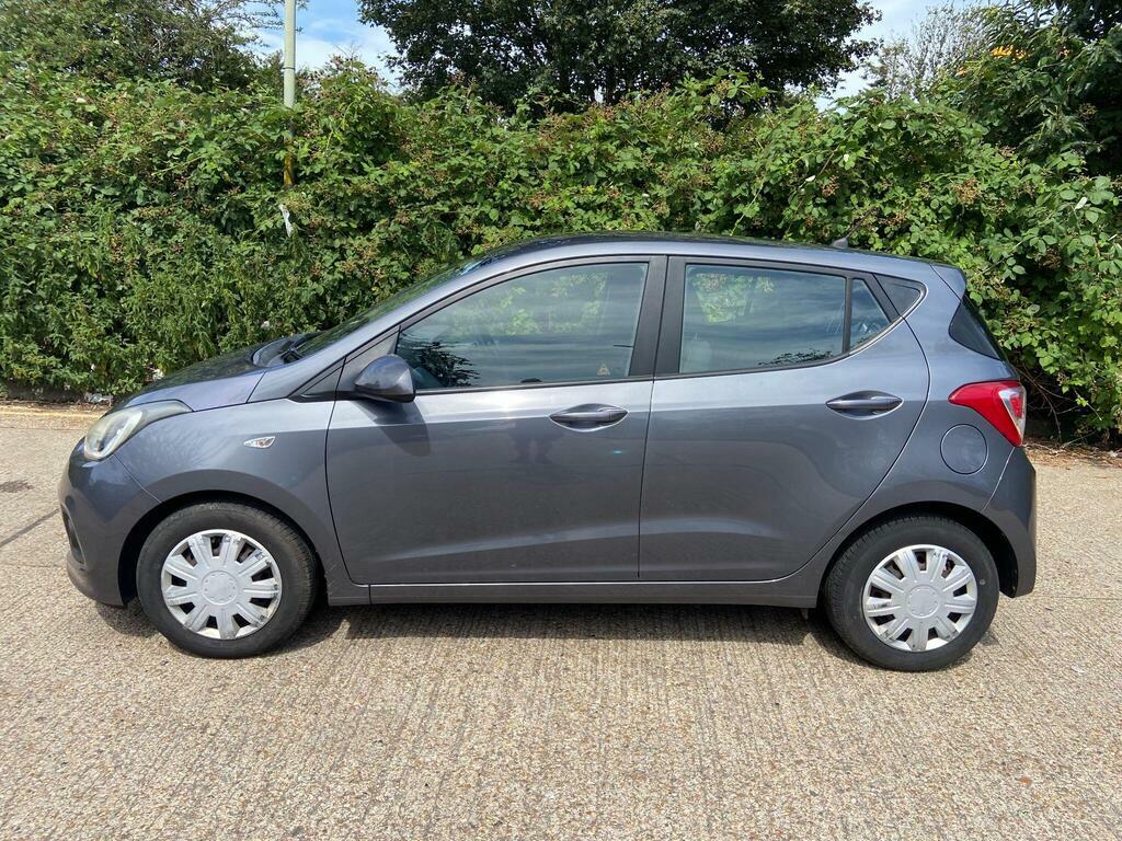 Hyundai I10 1.2 Active White Hatch, 20 Tax, 62 Mpg, F.s.h White #10