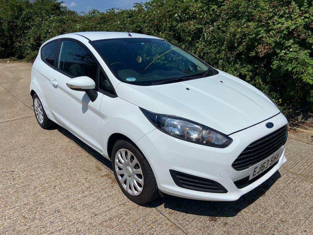 Ford Fiesta 1.25 Style Euro 5 White #2