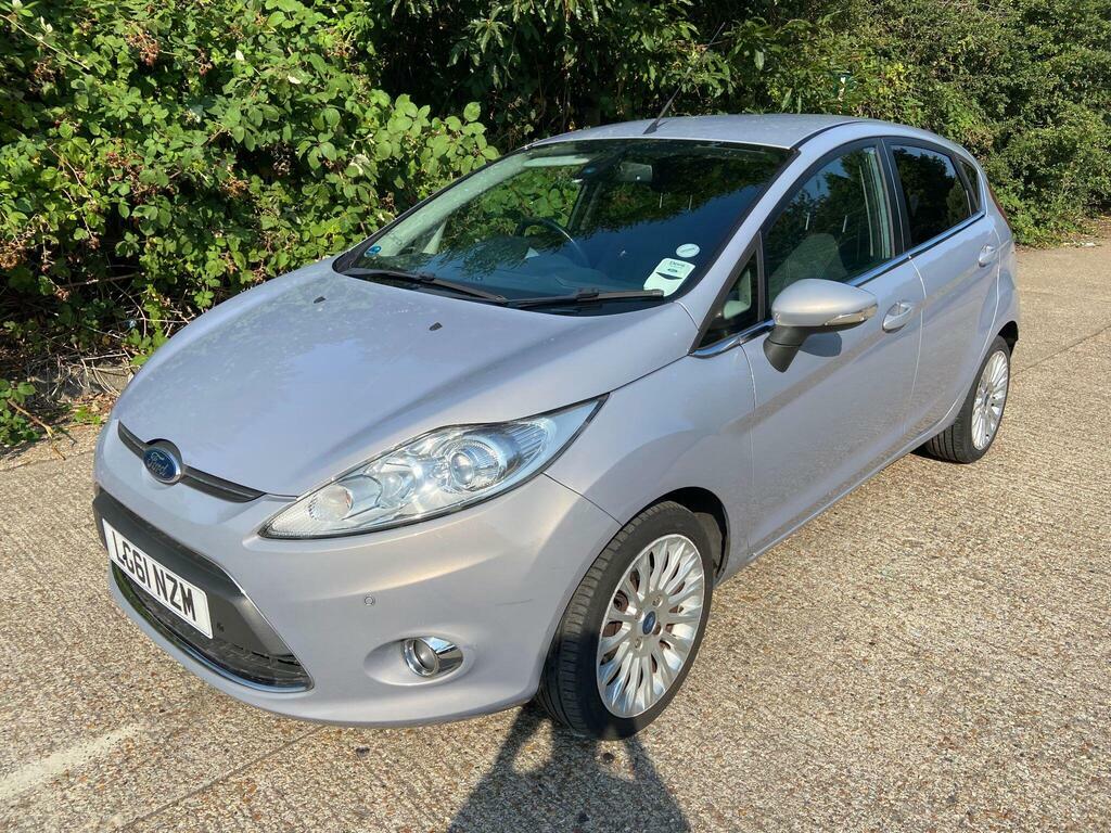 Ford Fiesta 1.6 Titanium Silver