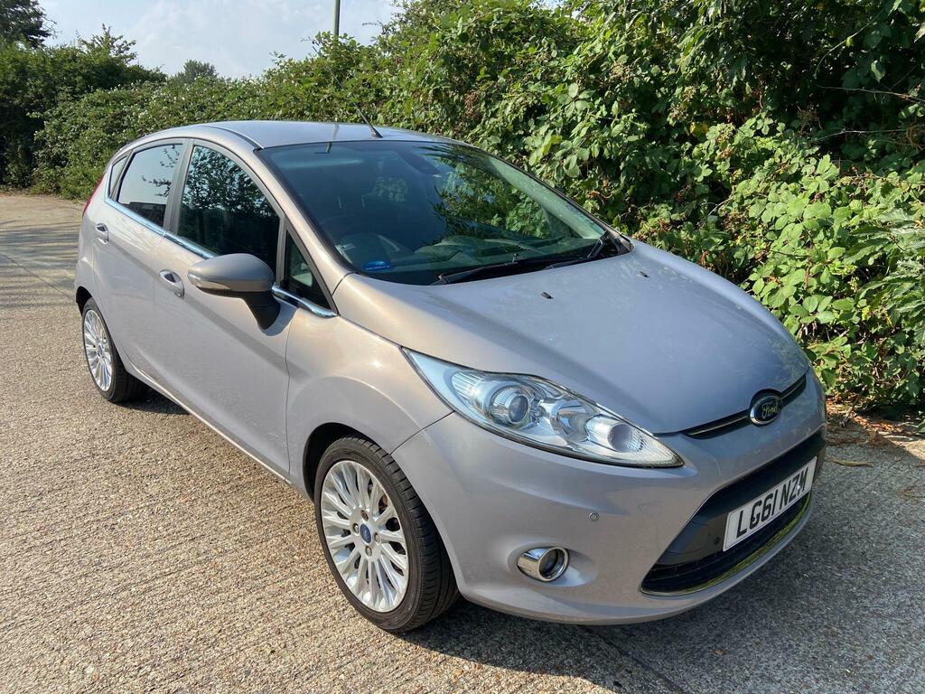 Ford Fiesta 1.6 Titanium LG61NZM Silver #2