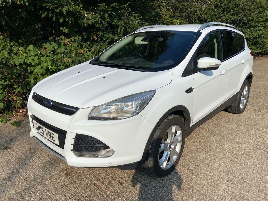 Ford Kuga 2.0 Tdci Zetec 2Wd Euro 6 S S White