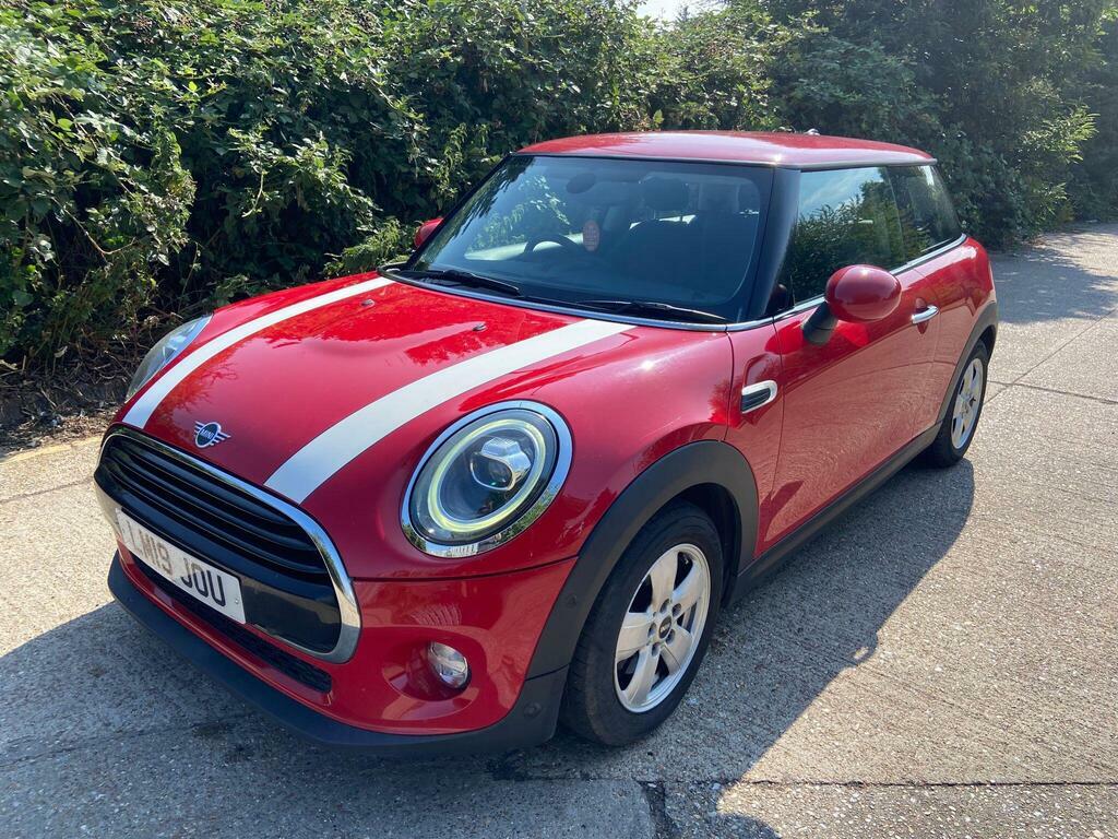 Mini Hatch 1.5 Cooper Classic Euro 6 S S Red