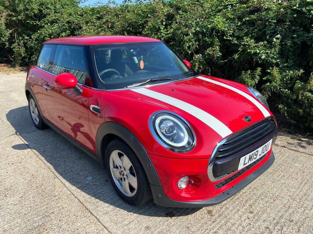 Mini Hatch 1.5 Cooper Classic Euro 6 S S LM19JOU Red #2