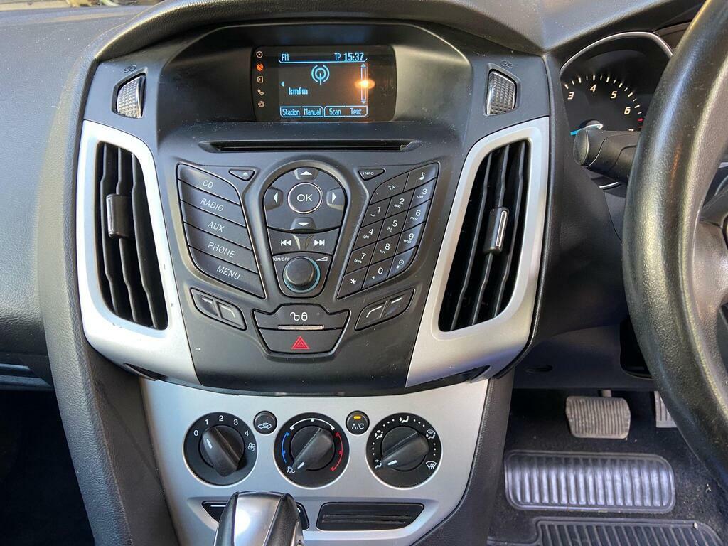 Ford Focus 1.6 Zetec Powershift Euro 5 Silver #3