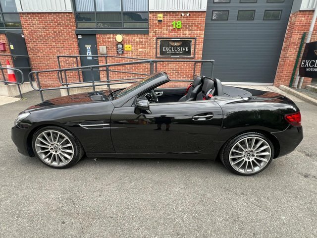 Mercedes-Benz SLC 2017 2.1 Slc250d Amg Line G-tronic Euro 6 Ss Black #4
