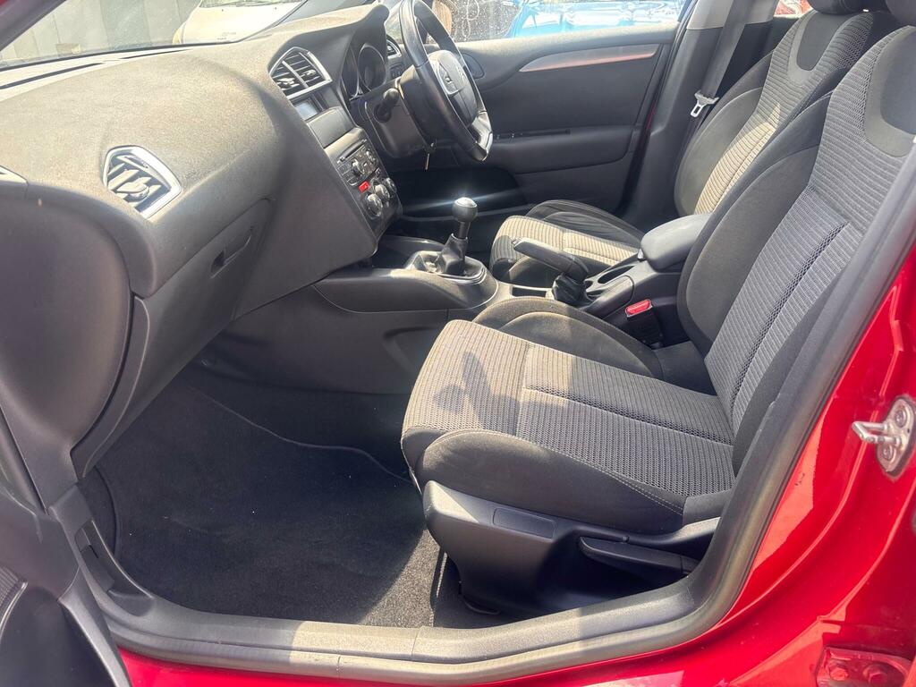 Citroen C4 1.6 E-hdi Exclusive Etg6 115 Bhp White #19