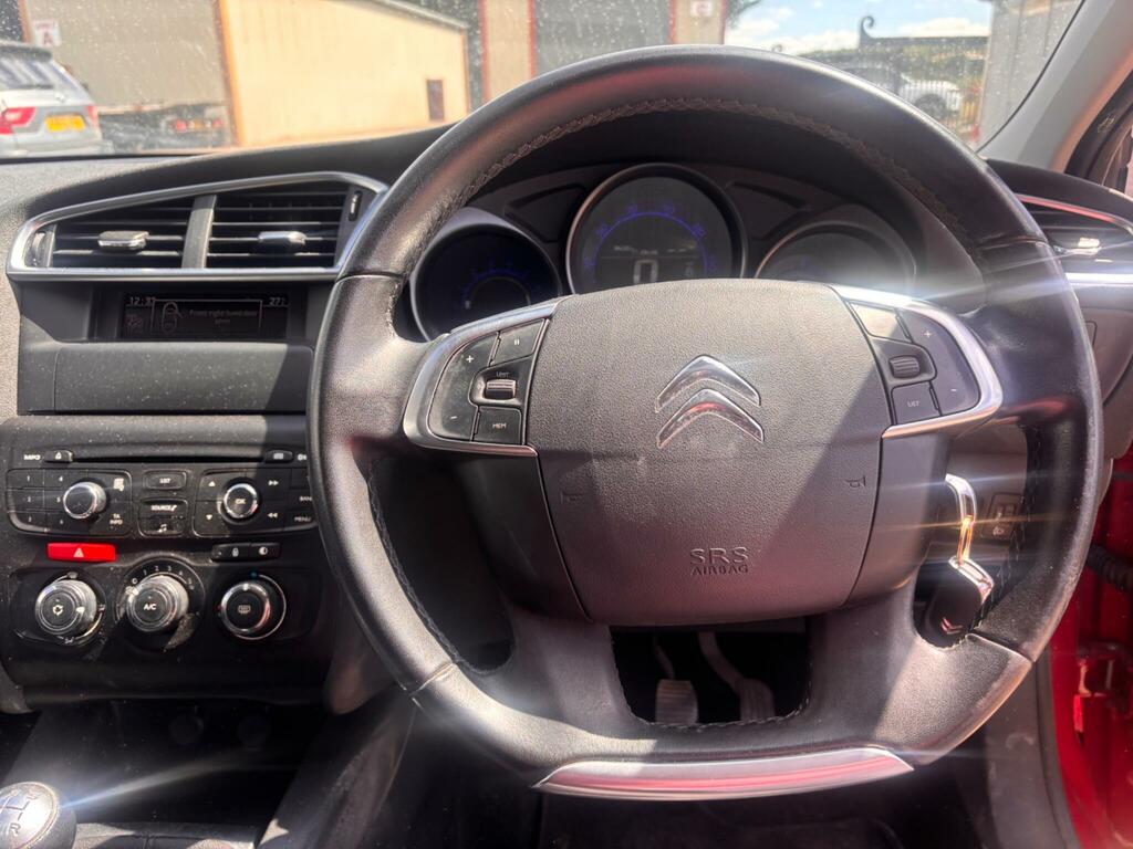 Citroen C4 1.6 E-hdi Exclusive Etg6 115 Bhp White #21