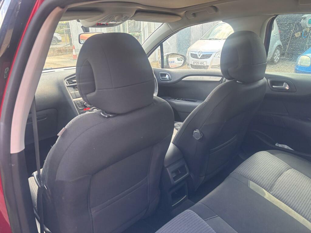 Citroen C4 1.6 E-hdi Exclusive Etg6 115 Bhp White #17