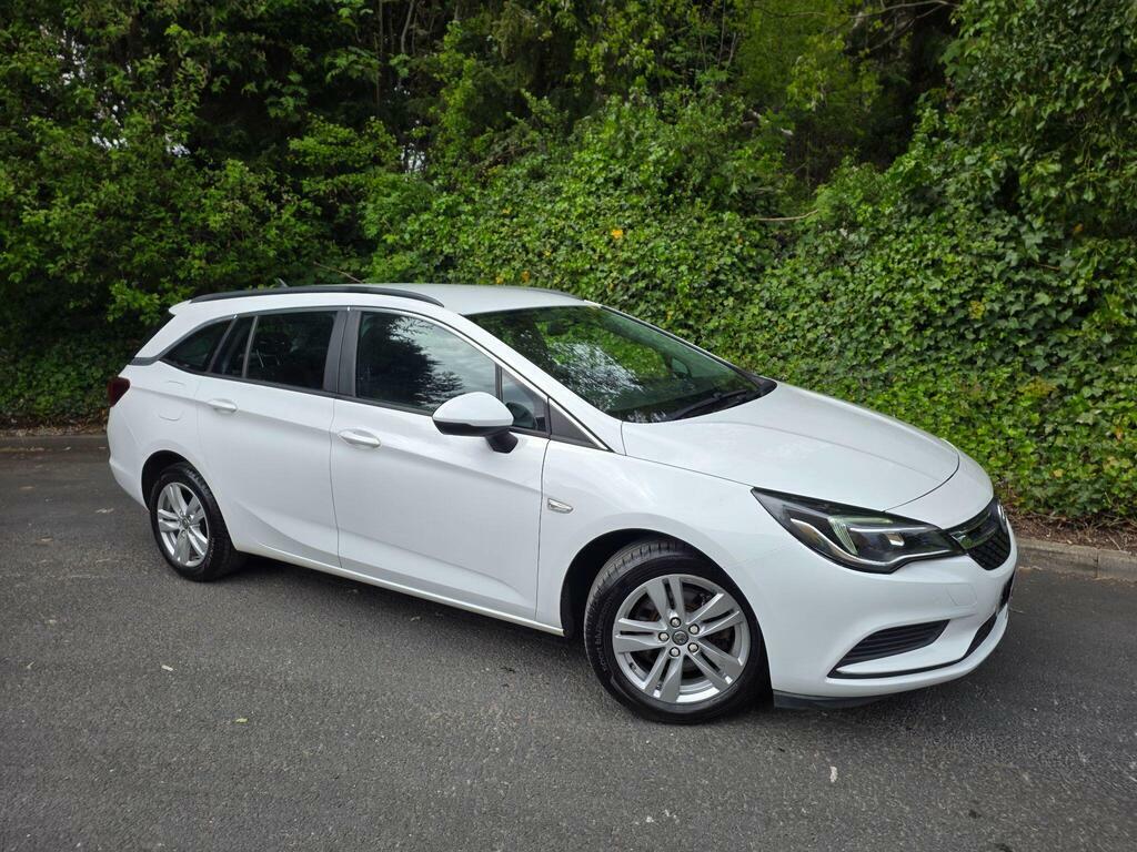 Vauxhall Astra 1.6 Cdti Blueinjection Sri Sports Tourer Euro 6 S White