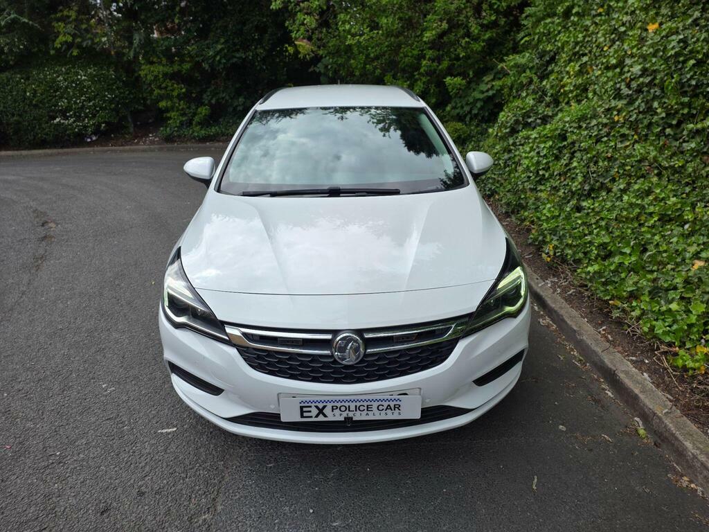 Vauxhall Astra 1.6 Cdti Blueinjection Sri Sports Tourer Euro 6 S White #3