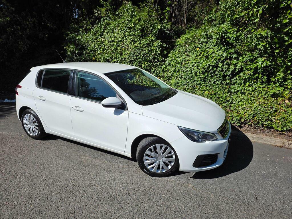 Peugeot 308 1.2 Puretech Access Euro 6 S S White #2