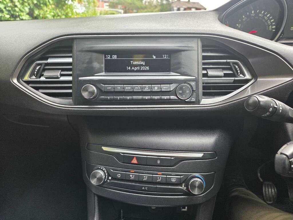 Peugeot 308 Puretech Gt Line Hatchback Grey #16