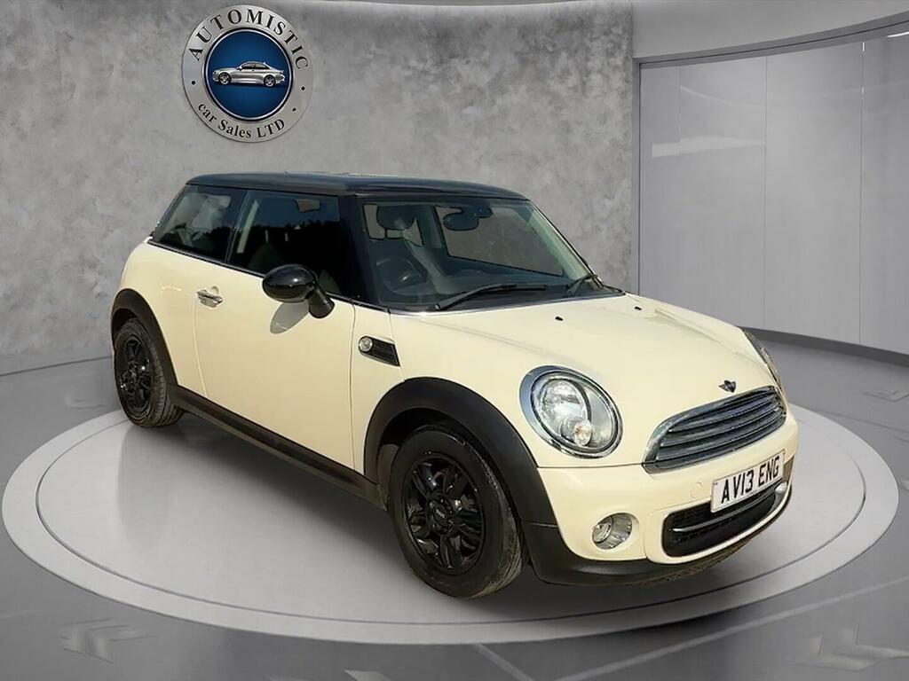 Mini Hatch Cooper White