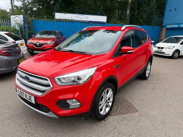 Ford Kuga 1.5 Tdci Titanium Powershift Euro 6 Ss Red #4