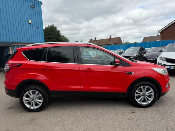 Ford Kuga 1.5 Tdci Titanium Powershift Euro 6 Ss Red #2