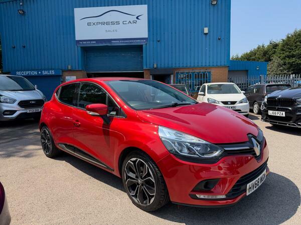 Renault Clio 0.9 Tce Iconic Euro 6 Ss Red