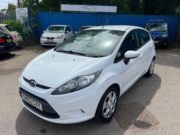 Ford Fiesta 1.25 Edge White #4