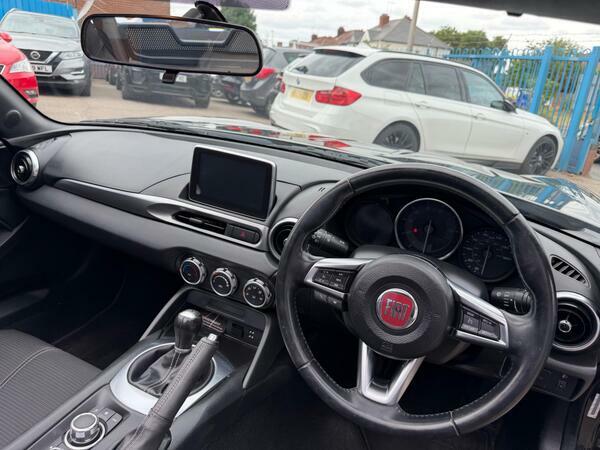 Fiat 124 Spider 1.4 Spider Multiair Lusso White #11