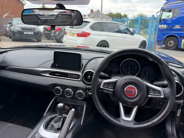Fiat 124 Spider 1.4 Spider Multiair Lusso White #12
