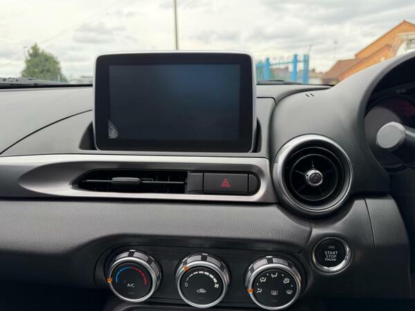 Fiat 124 Spider 1.4 Spider Multiair Lusso White #27