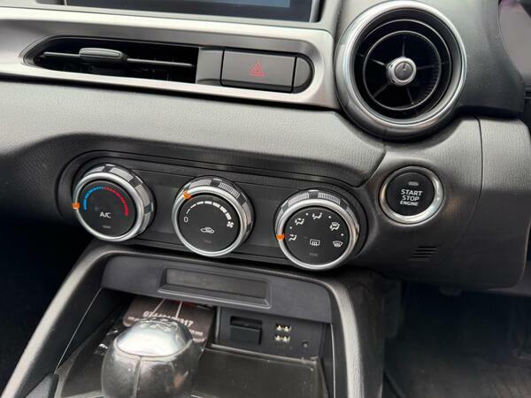 Fiat 124 Spider 1.4 Spider Multiair Lusso White #26