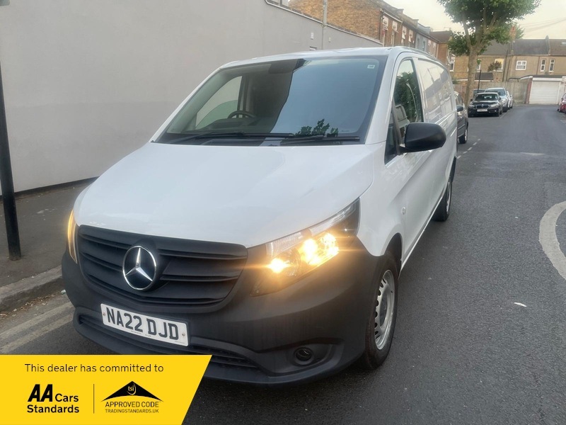 Mercedes-Benz Vito 2.0 114 Cdi Progressive White #2