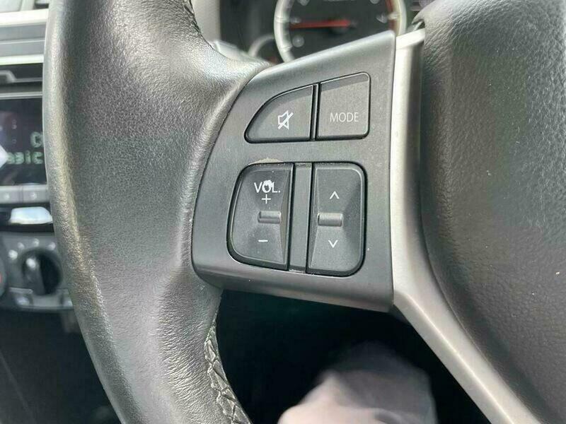 Suzuki Swift Hatchback White #11