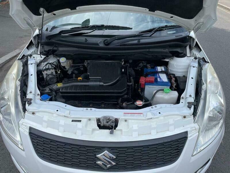 Suzuki Swift Hatchback White #24