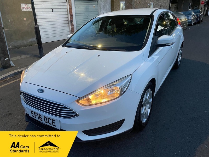 Ford Focus 1.5 Tdci Style Hatchback White #3