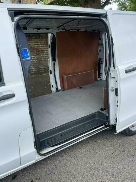 Mercedes-Benz Vito Automatic Silver #19