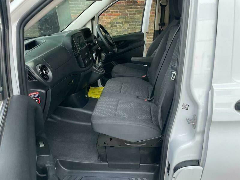 Mercedes-Benz Vito Automatic Silver #17