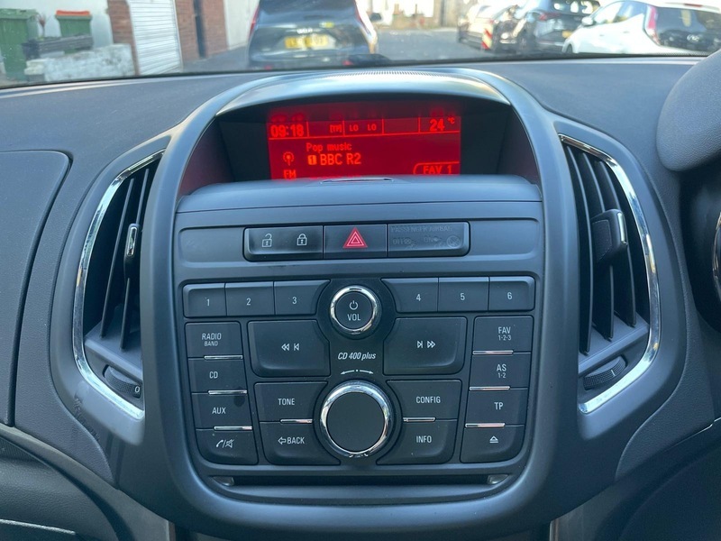 Vauxhall Zafira 2.0 Cdti Elite Black #15