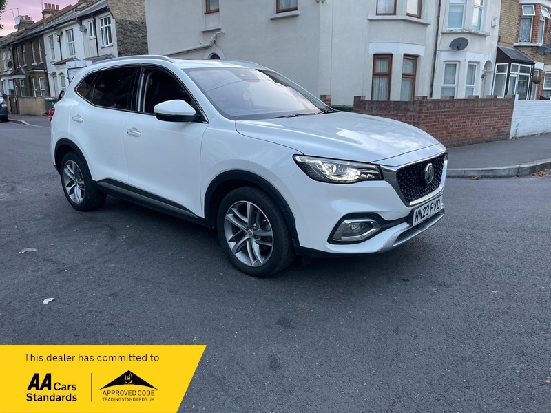 MG HS 1.5 T-gdi Exclusive Suv White #3