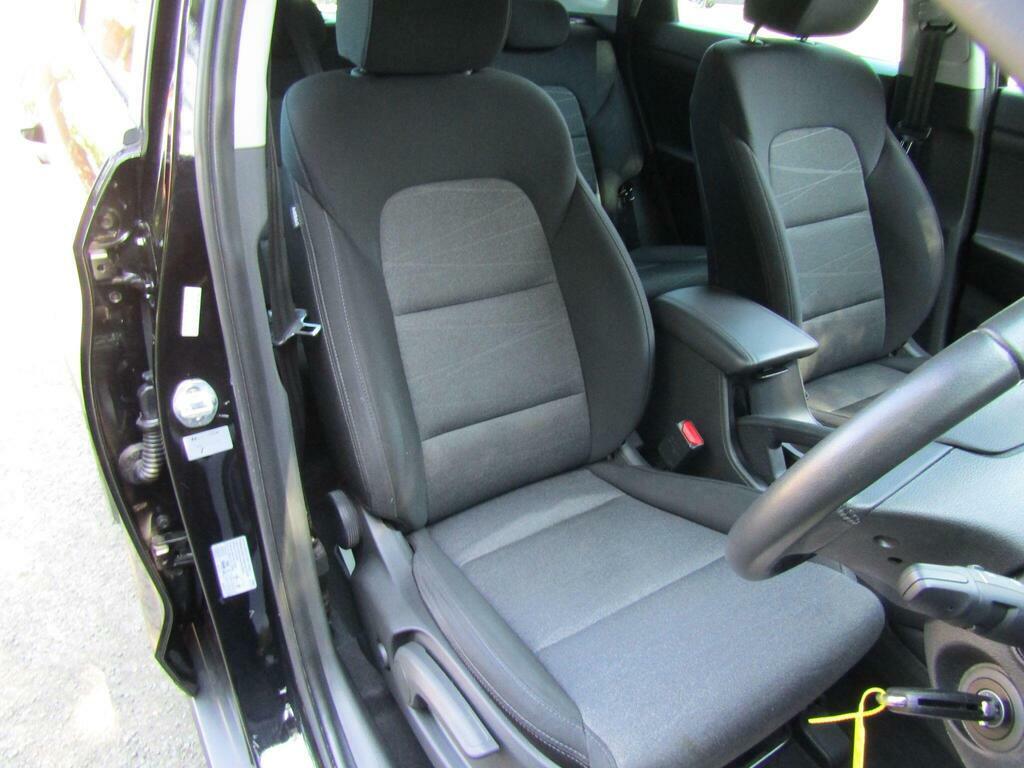 Hyundai Tucson 1.6 Gdi Se Nav Suv EA19DHV Black #5