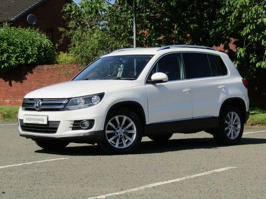 Volkswagen Tiguan 2.0 Tdi Bluemotion Tech Se Suv Silver #4