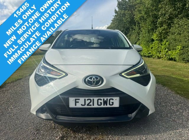 Toyota Aygo 1.0 Vvt-i X-play Hatchback Euro White