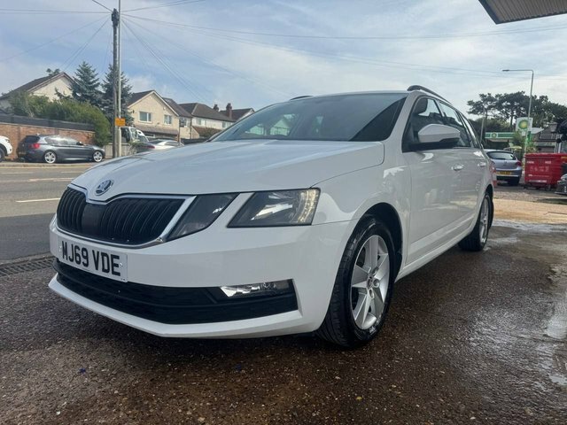 Skoda Octavia 1.5 Tsi Gpf Act Se Estate Dsg Euro 6 S White #3
