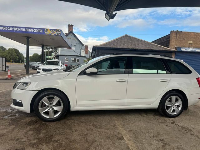 Skoda Octavia 1.5 Tsi Gpf Act Se Estate Dsg Euro 6 S White #5