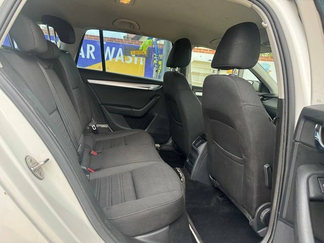 Skoda Octavia 1.6 Tdi Se Technology #15