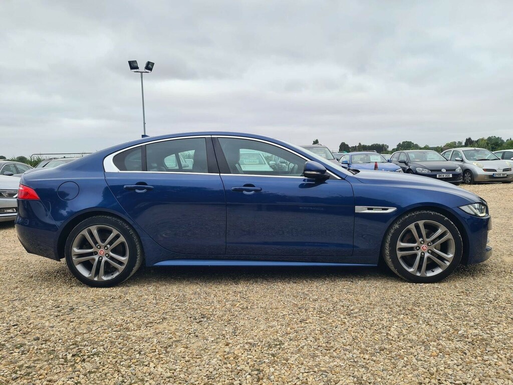 Jaguar XE Saloon 2.0 Gtdi R-sport Euro 6 Ss 201 SJ16FWH Blue #5