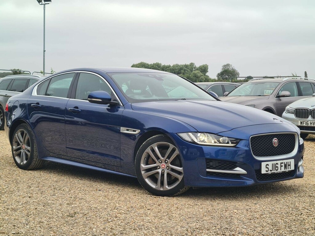 Jaguar XE Saloon 2.0 Gtdi R-sport Euro 6 Ss 201 SJ16FWH Blue